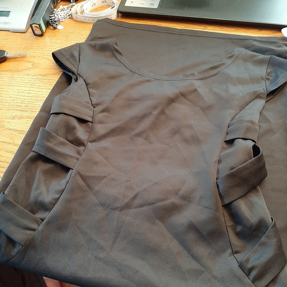 Ladies clothes - Picture 7 of 8